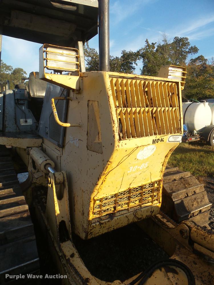 image for item DB3561 1999 Komatsu D41E-6 dozer