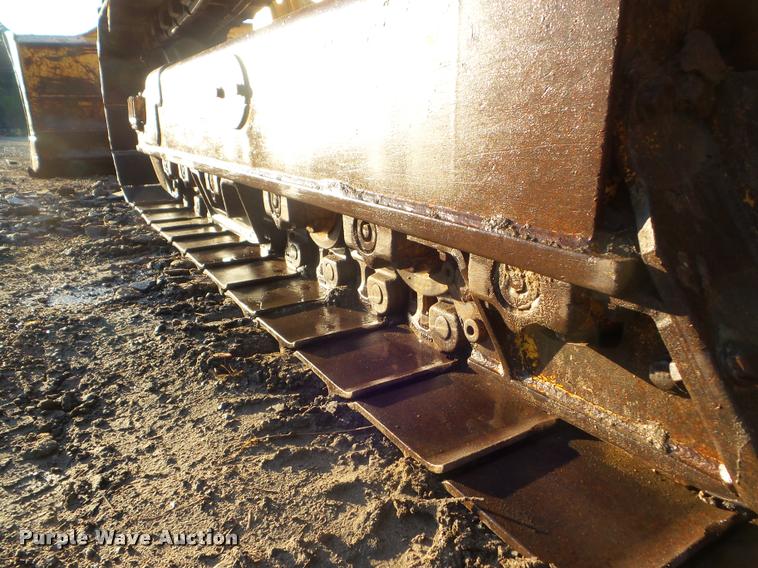 image for item DB3561 1999 Komatsu D41E-6 dozer