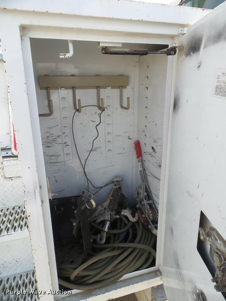 image for item DB3566 2009 International DuraStar 4300 bucket truck