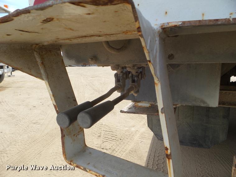 image for item DB3566 2009 International DuraStar 4300 bucket truck