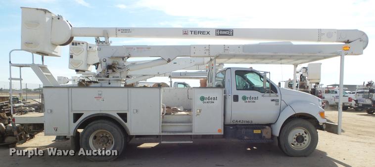 image for item DB3567 2007 Ford F750 Super Duty service truck