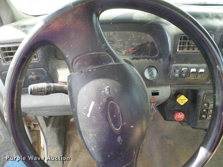 image for item DB3567 2007 Ford F750 Super Duty service truck