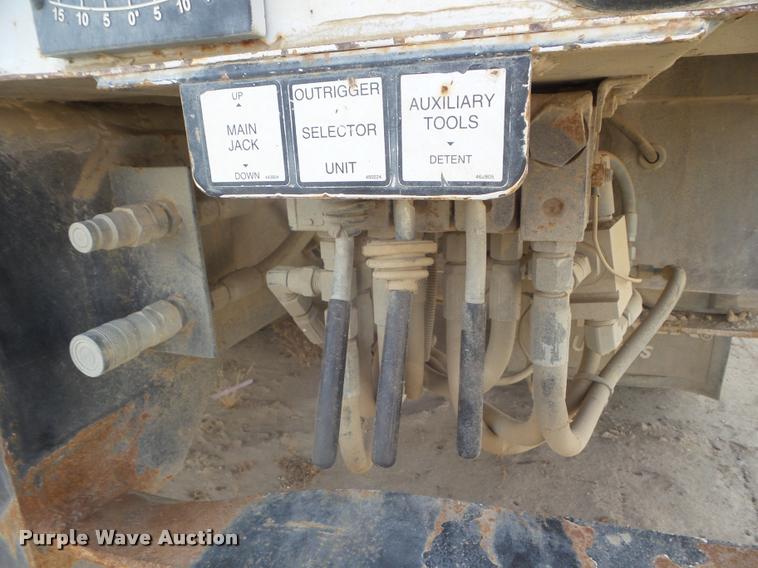 image for item DB3567 2007 Ford F750 Super Duty service truck