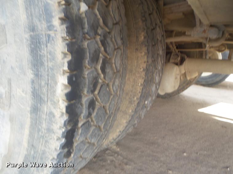 image for item DB3567 2007 Ford F750 Super Duty service truck