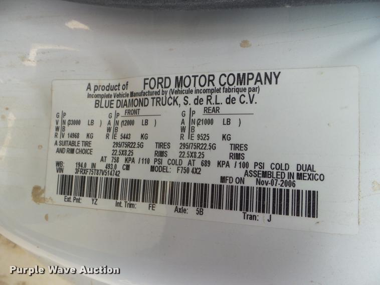 image for item DB3567 2007 Ford F750 Super Duty service truck