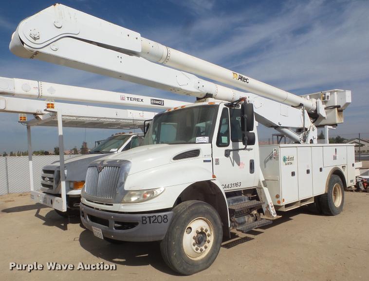 image for item DB3568 2009 International DuraStar 4300 bucket truck