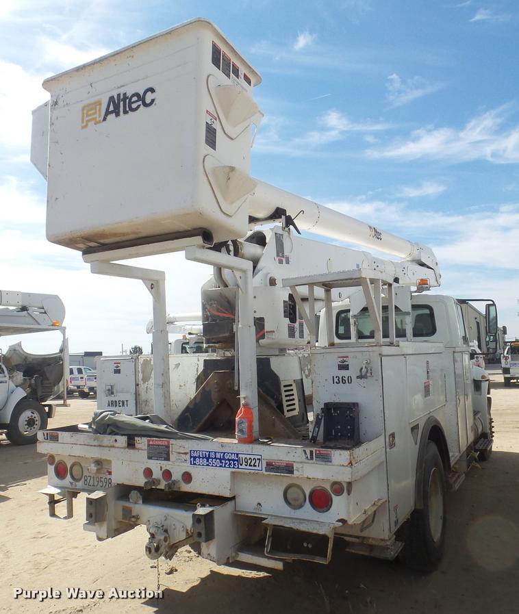 image for item DB3568 2009 International DuraStar 4300 bucket truck
