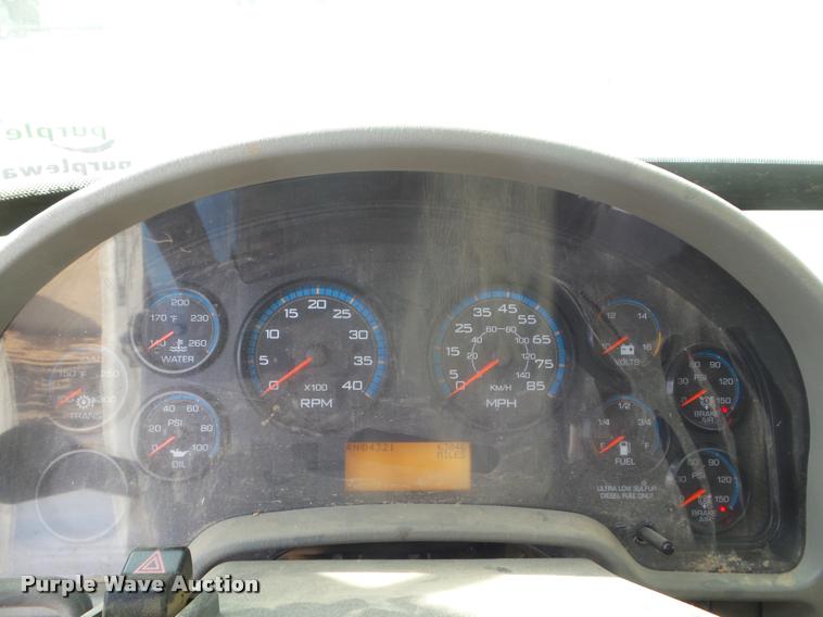 image for item DB3568 2009 International DuraStar 4300 bucket truck