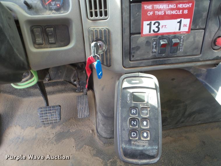 image for item DB3568 2009 International DuraStar 4300 bucket truck