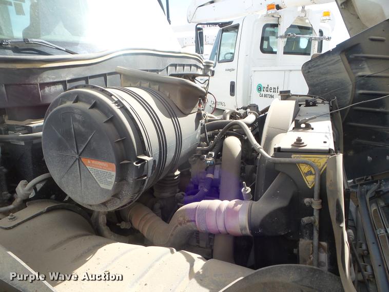 image for item DB3568 2009 International DuraStar 4300 bucket truck