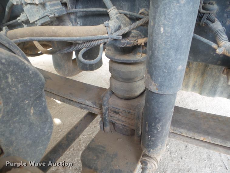 image for item DB3568 2009 International DuraStar 4300 bucket truck