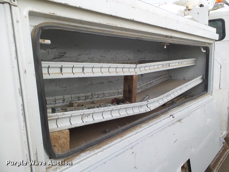 image for item DB3568 2009 International DuraStar 4300 bucket truck