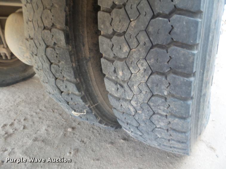 image for item DB3568 2009 International DuraStar 4300 bucket truck