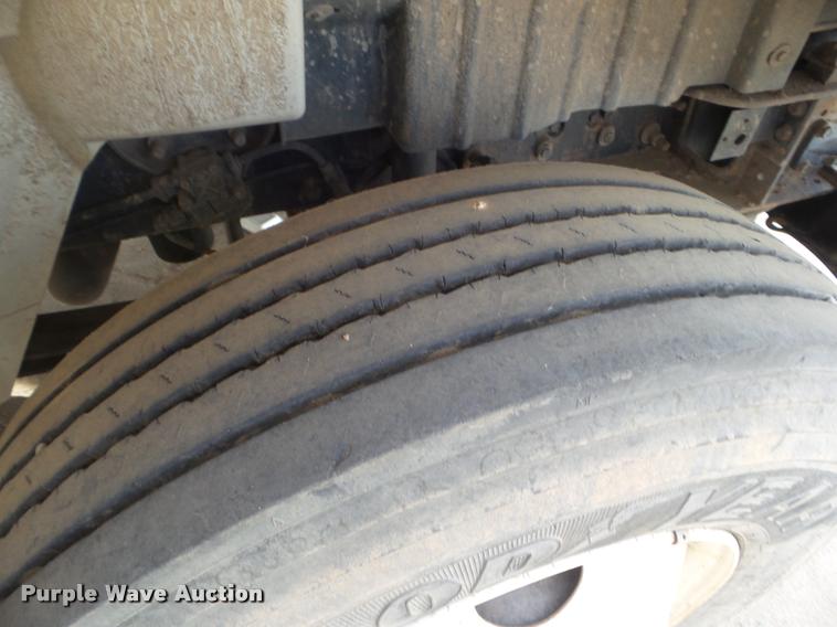 image for item DB3568 2009 International DuraStar 4300 bucket truck