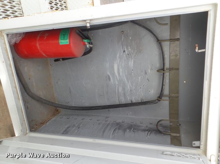 image for item DB3569 2007 International DuraStar 4300 bucket truck