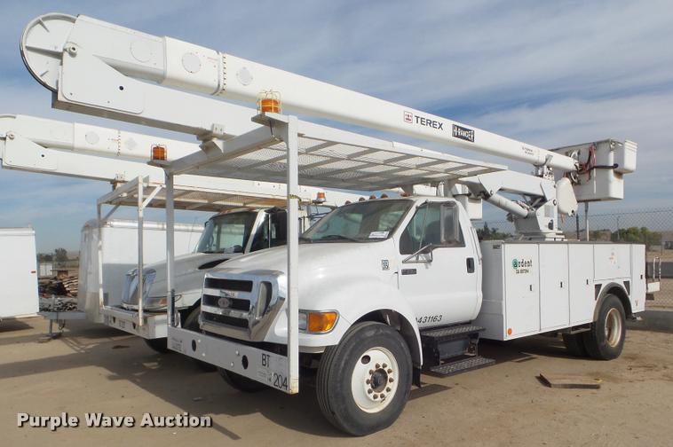 image for item DB3570 2007 Ford F750 Super Duty bucket truck