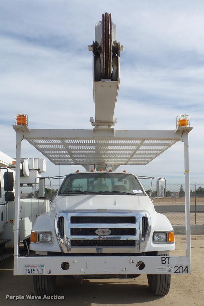 image for item DB3570 2007 Ford F750 Super Duty bucket truck