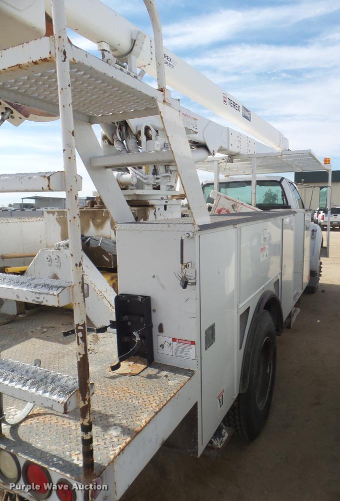 image for item DB3570 2007 Ford F750 Super Duty bucket truck