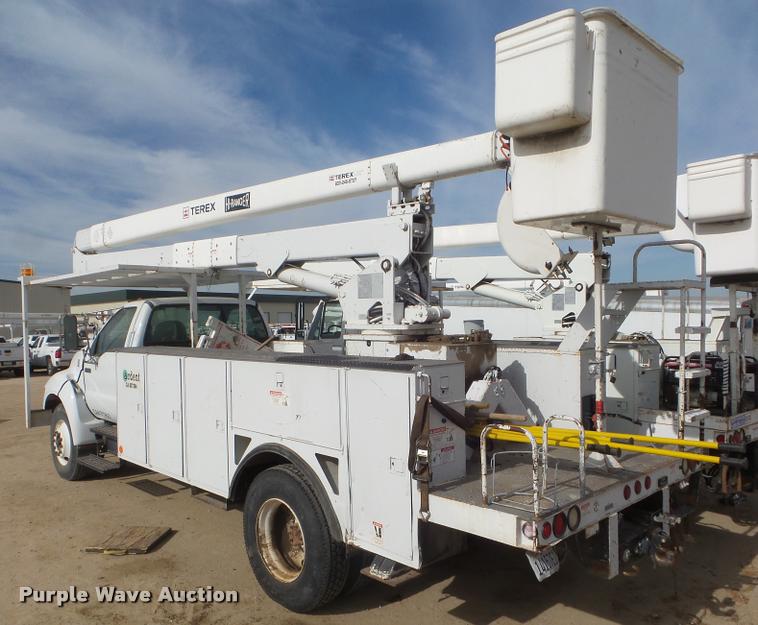 image for item DB3570 2007 Ford F750 Super Duty bucket truck