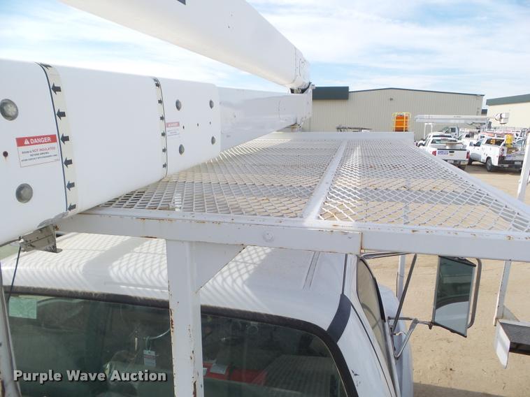 image for item DB3570 2007 Ford F750 Super Duty bucket truck