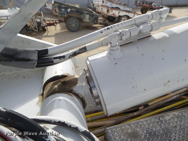 image for item DB3570 2007 Ford F750 Super Duty bucket truck