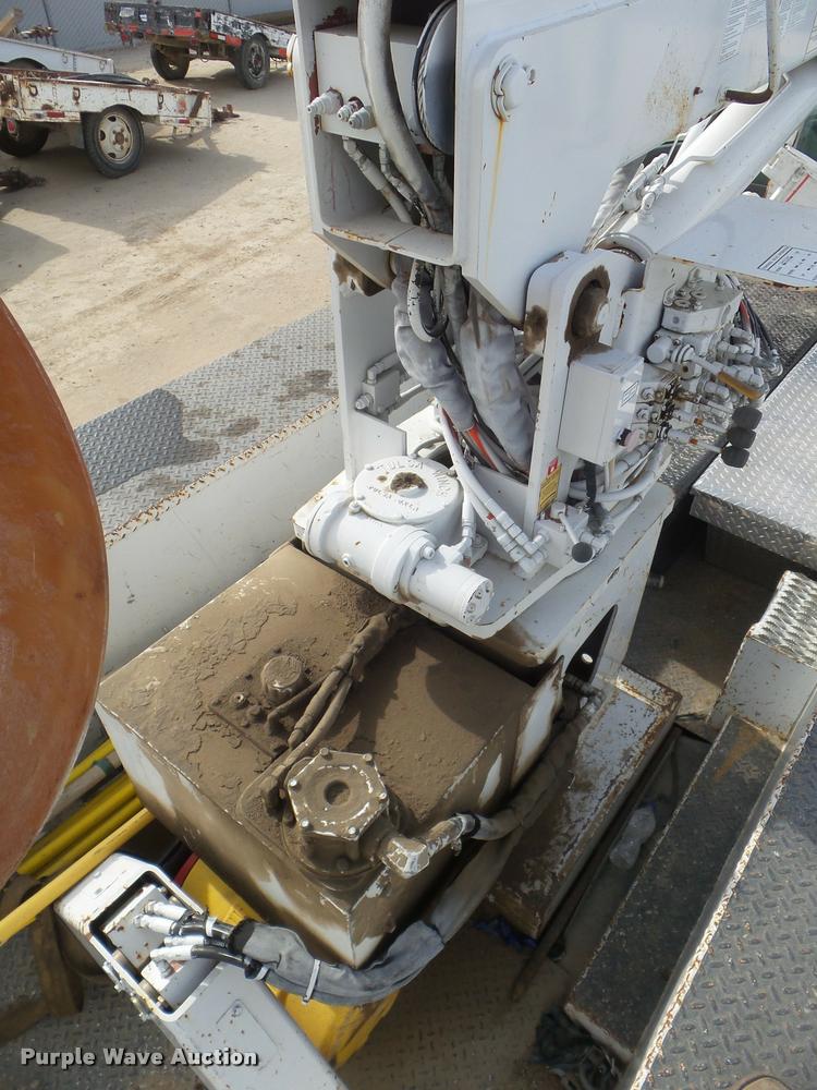 image for item DB3570 2007 Ford F750 Super Duty bucket truck