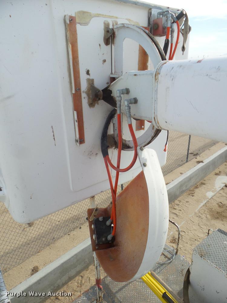 image for item DB3570 2007 Ford F750 Super Duty bucket truck