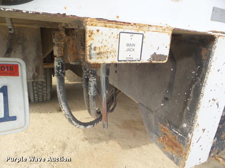 image for item DB3570 2007 Ford F750 Super Duty bucket truck
