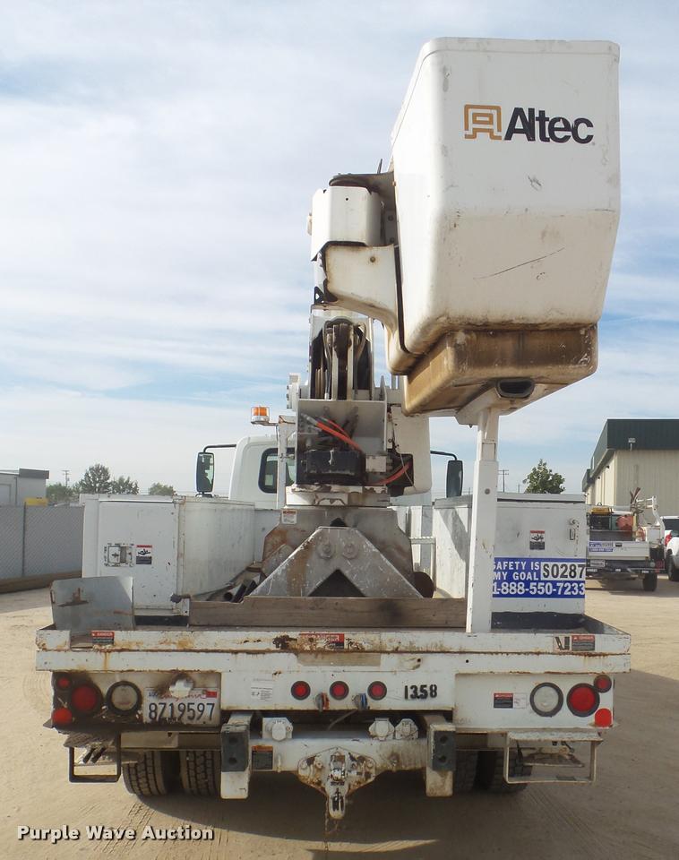 image for item DB3571 2008 International DuraStar 4300 bucket truck