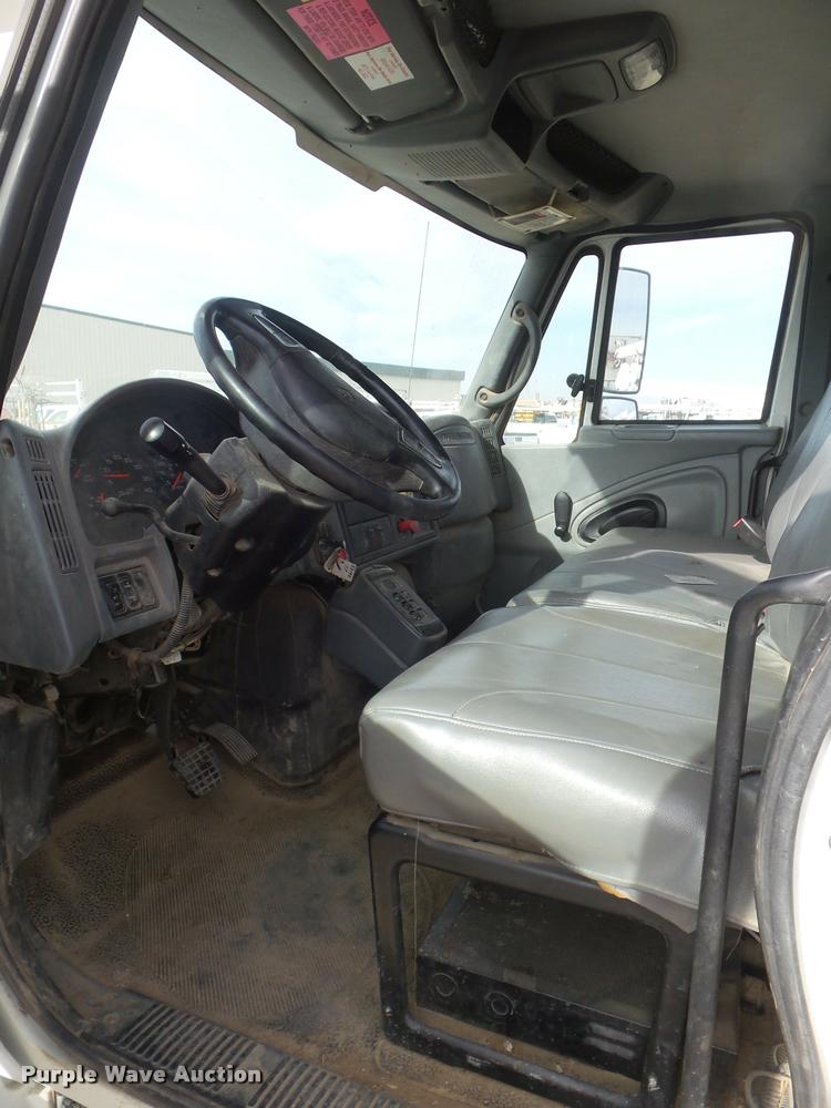image for item DB3571 2008 International DuraStar 4300 bucket truck