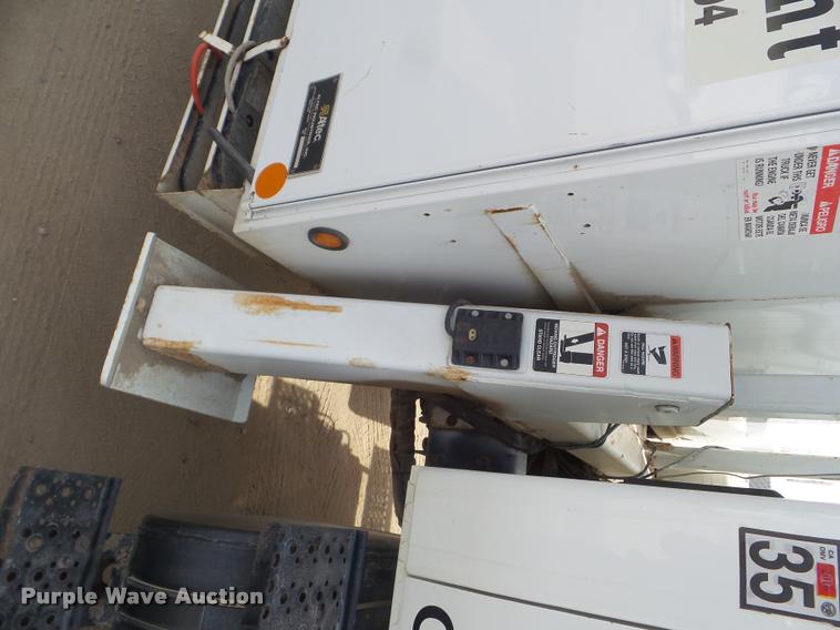 image for item DB3571 2008 International DuraStar 4300 bucket truck