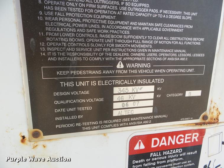 image for item DB3571 2008 International DuraStar 4300 bucket truck