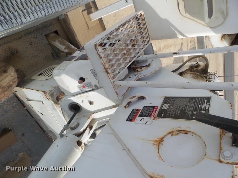 image for item DB3571 2008 International DuraStar 4300 bucket truck