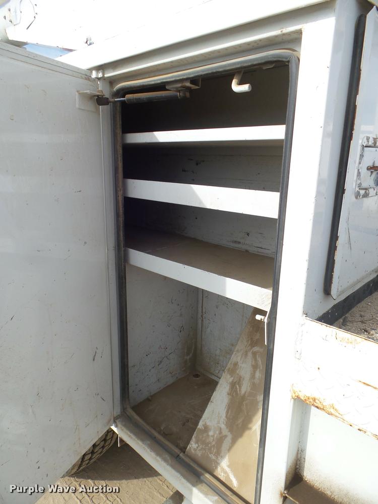 image for item DB3571 2008 International DuraStar 4300 bucket truck