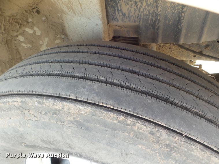 image for item DB3571 2008 International DuraStar 4300 bucket truck