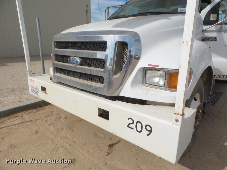 image for item DB3576 2008 Ford F750 Super Duty bucket truck