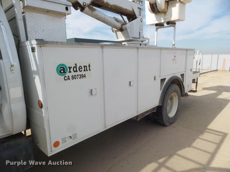 image for item DB3576 2008 Ford F750 Super Duty bucket truck