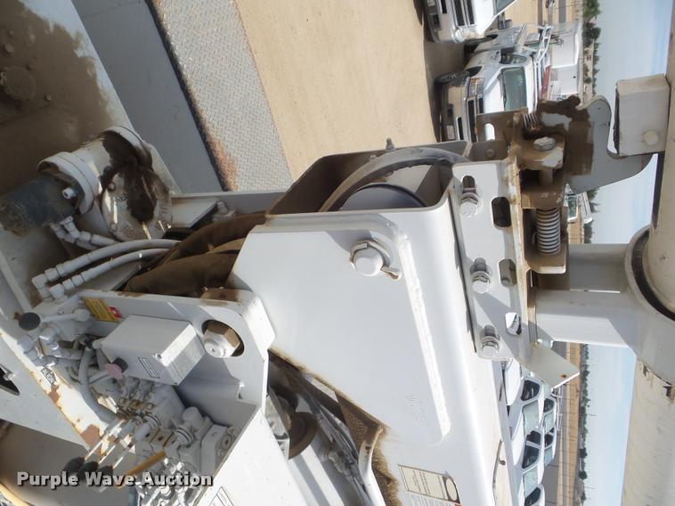 image for item DB3576 2008 Ford F750 Super Duty bucket truck