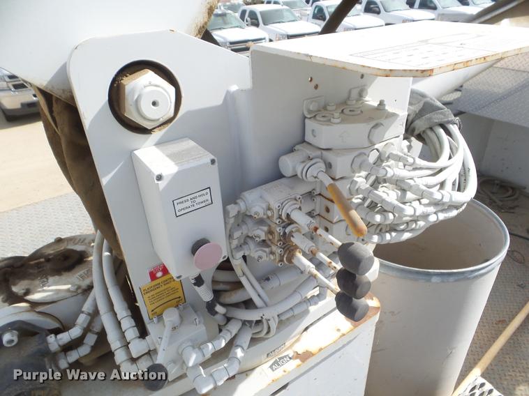 image for item DB3576 2008 Ford F750 Super Duty bucket truck