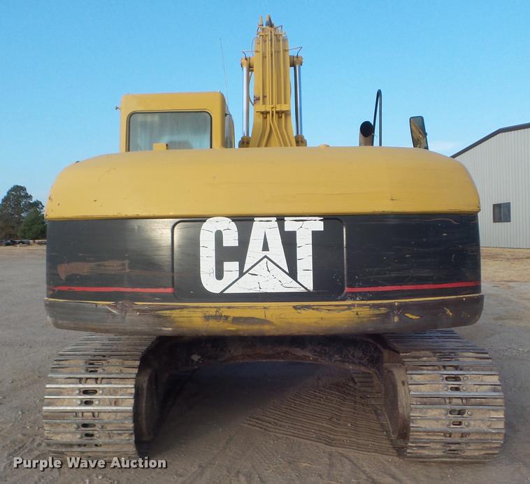 image for item DB3593 2003 Caterpillar 320C excavator