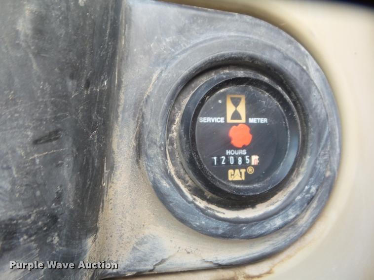 image for item DB3593 2003 Caterpillar 320C excavator