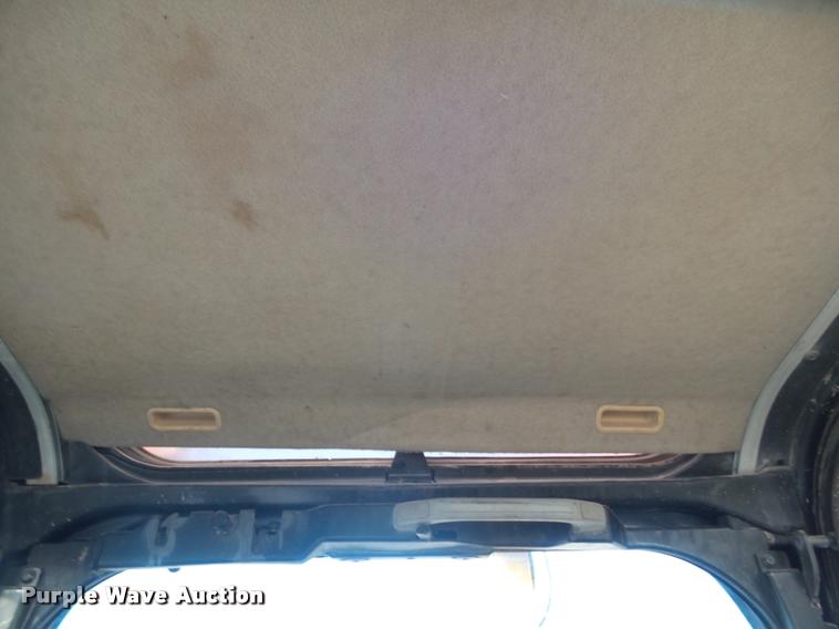 image for item DB3593 2003 Caterpillar 320C excavator