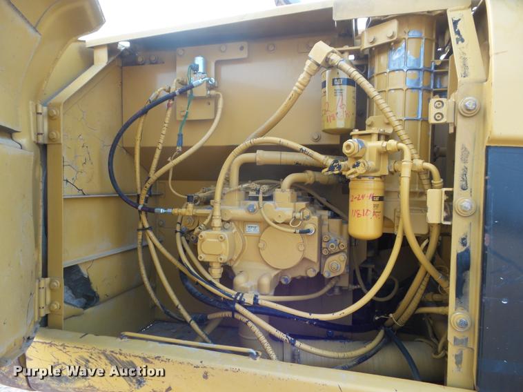 image for item DB3593 2003 Caterpillar 320C excavator