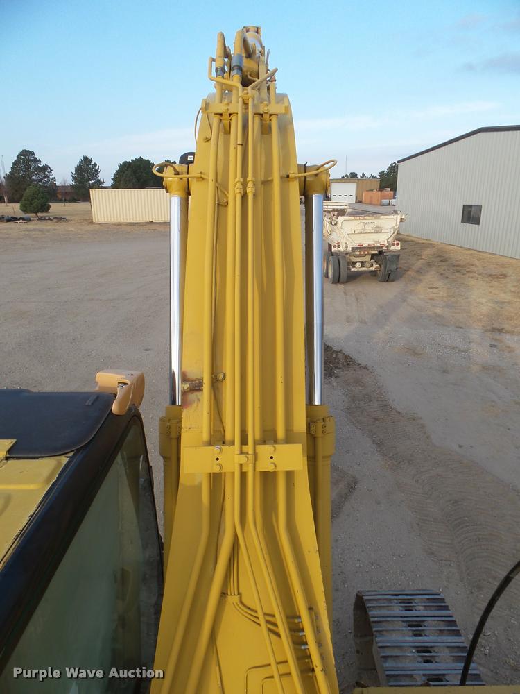 image for item DB3593 2003 Caterpillar 320C excavator