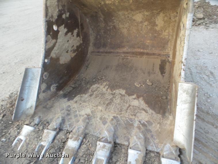 image for item DB3593 2003 Caterpillar 320C excavator