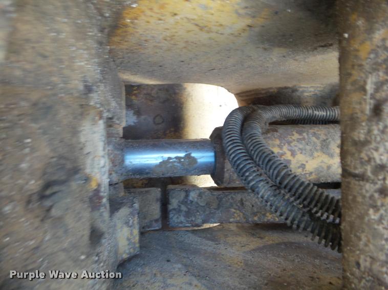 image for item DB3593 2003 Caterpillar 320C excavator