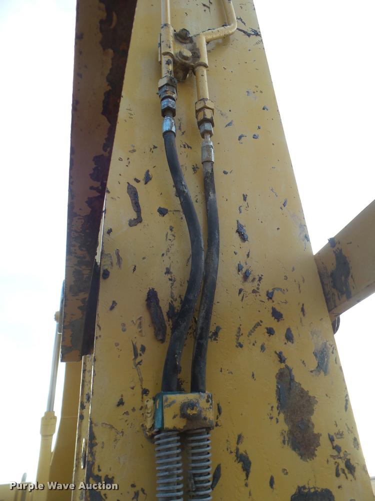 image for item DB3593 2003 Caterpillar 320C excavator