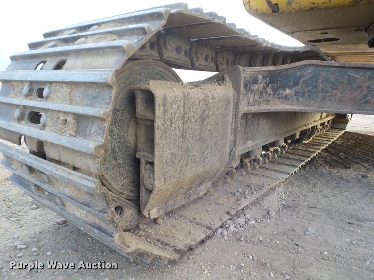 image for item DB3593 2003 Caterpillar 320C excavator