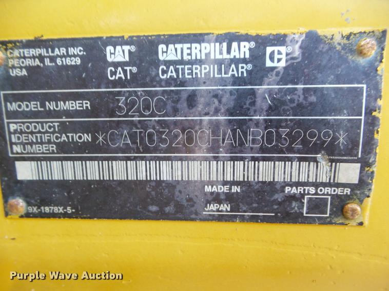 image for item DB3593 2003 Caterpillar 320C excavator