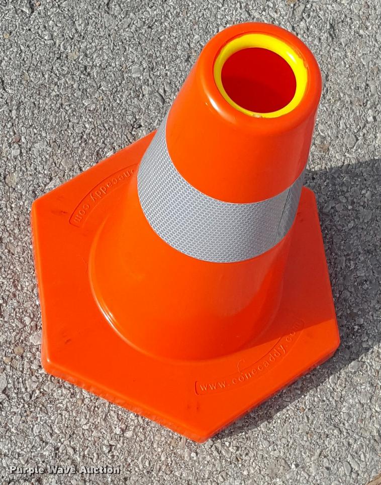 (250) 18" safety traffic pylon cones in Tonganoxie, KS Item F1509 sold Purple Wave